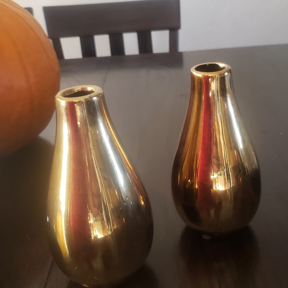 Pair 6" Gold‎ Colored Vases